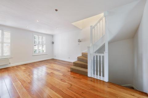 3 bedroom terraced house for sale, Caxton Mews, Brentford