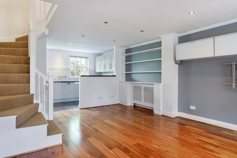 3 bedroom terraced house for sale, Caxton Mews, Brentford