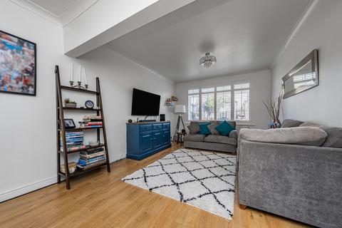 3 bedroom terraced house for sale, Central Avenue, Hounslow, TW3