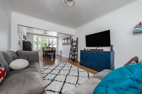 3 bedroom terraced house for sale, Central Avenue, Hounslow, TW3