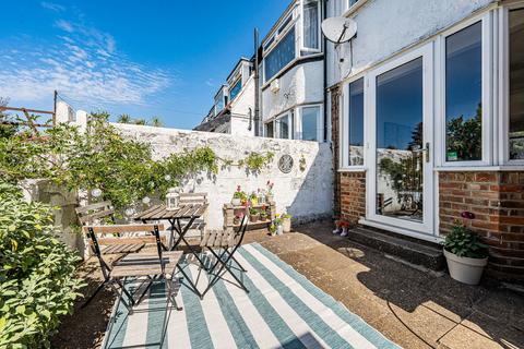 95 Central Avenue, Hounslow, TW3 2RQ