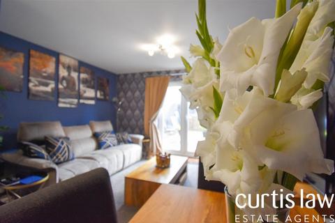 undefined, Fitzgerald Drive, Darwen, BB3