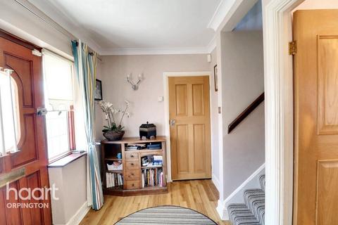 3 bedroom semi-detached house for sale, Elm Grove, Orpington