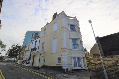 2 bedroom terraced house to rent, Hertford Street, Ramsgate, Kent, CT11