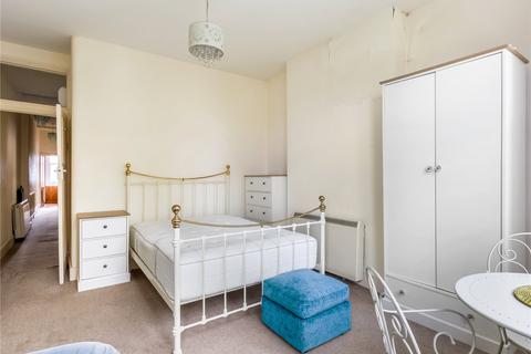 2 bedroom apartment for sale, Hertford Road, London, N2