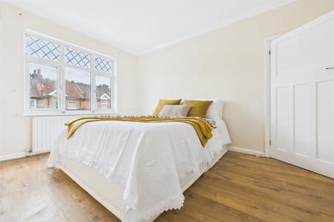 61 Haslemere Road, Thornton Heath, CR7 7BF