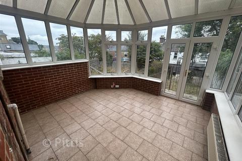 2 bedroom terraced house for sale, Newport Road, Cowes, Isle of Wight