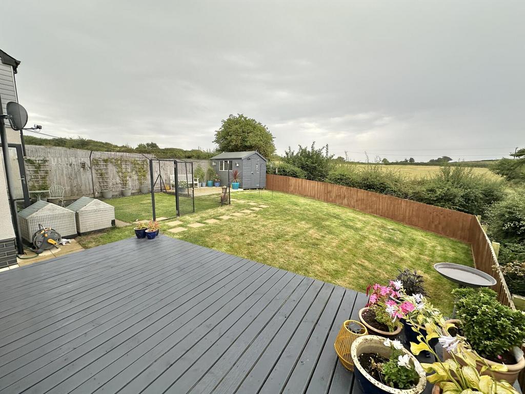 Summer house deck