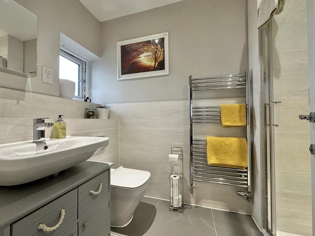 En suite shower room