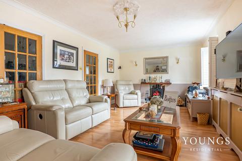 4 bedroom detached house for sale, Ameland Road, Canvey Island, SS8