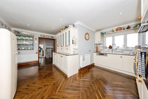 5 bedroom detached house for sale, Mumbles Head Park, Burry Port SA16