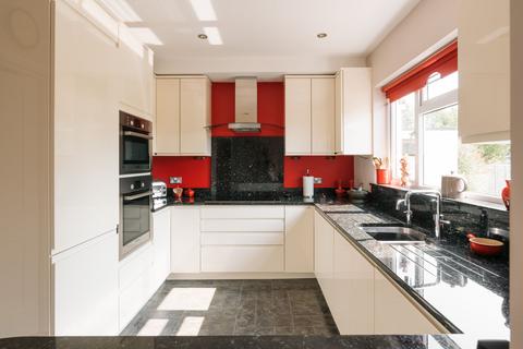 3 bedroom detached house for sale, Mill Road, Bedford MK43