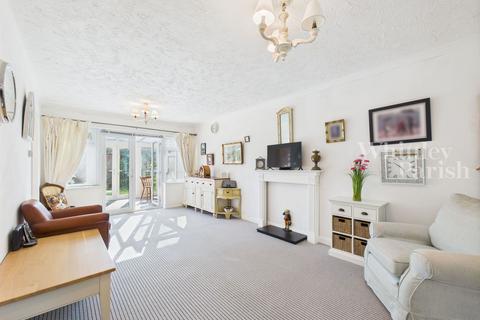 undefined, Beech Avenue, Attleborough NR17