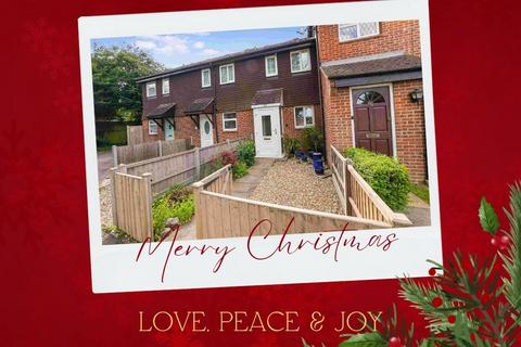 2 bedroom terraced house for sale, Birch Grove, Hempstead,