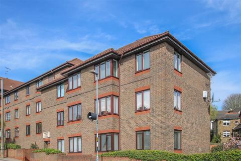 1 bedroom retirement property for sale, Kings Road, Brentwood