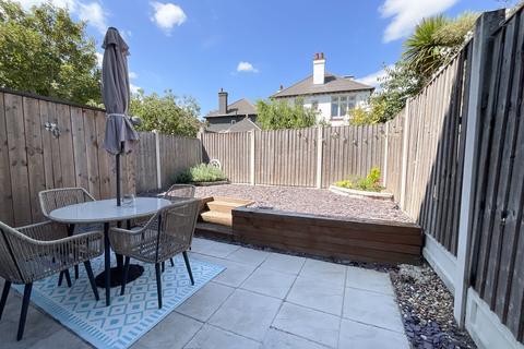 1 bedroom flat for sale, Westcliff-on-Sea SS0