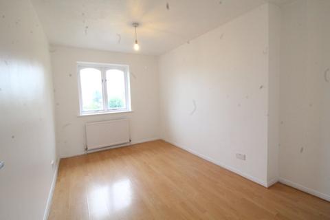 2 bedroom flat to rent, Beulah Road, Thornton Heath, CR7