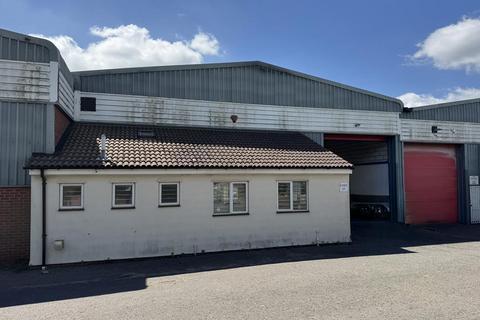 Warehouse to rent, 19-27 Bluebridge Industrial Estate Halstead CO9 2SZ