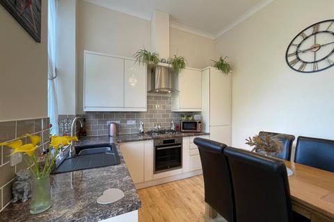 2 bedroom apartment for sale, 3 Belmont Road, Scarborough YO11