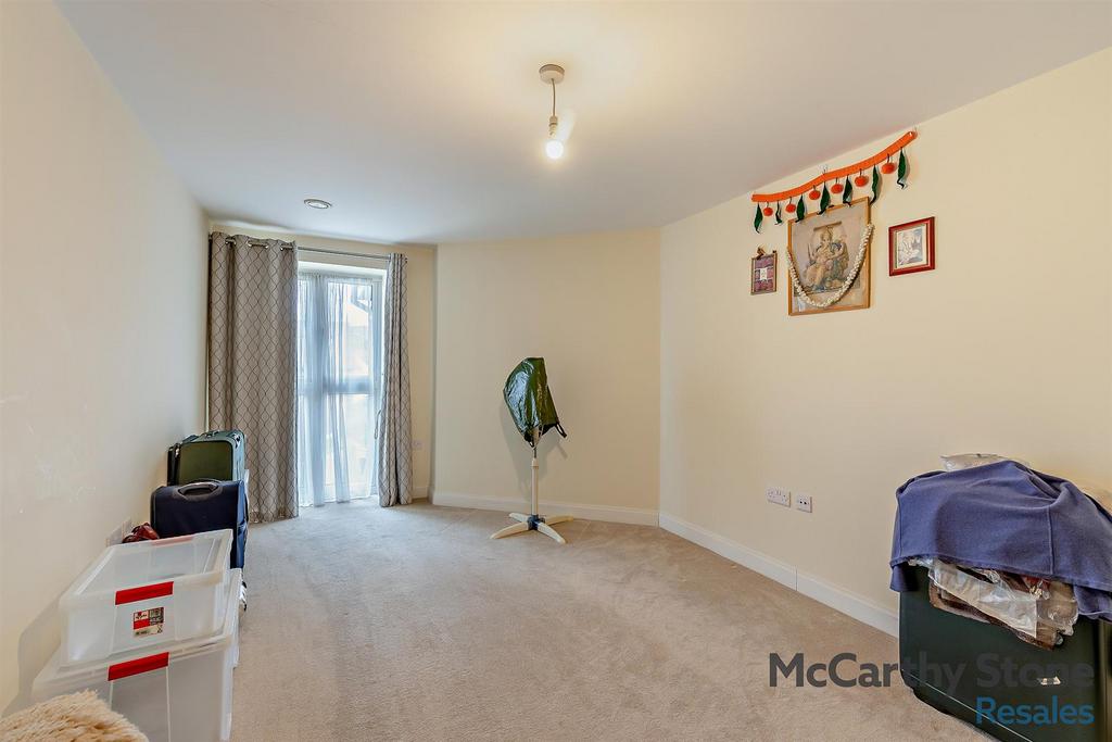 8658302-interior03-800.jpg