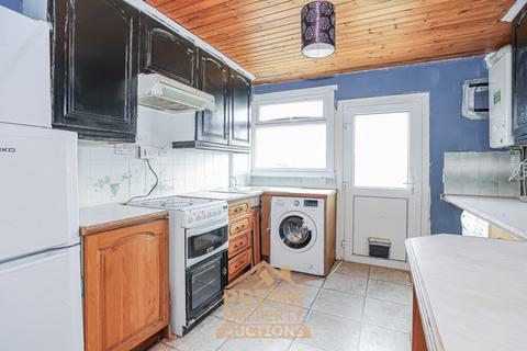 15 Howden Crescent, Jedburgh, TD8 6JY