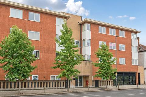 1 bedroom flat for sale, Kingston Road, Raynes Park, London, SW20