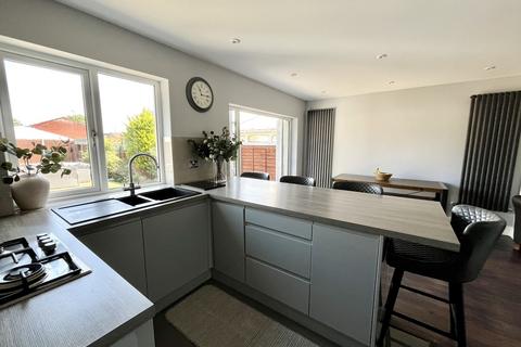 3 bedroom end of terrace house for sale, Chessington Hill Park, Chessington, Surrey. KT9 2BL