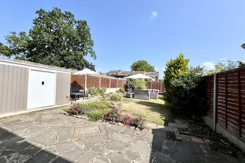 3 bedroom end of terrace house for sale, Chessington Hill Park, Chessington, Surrey. KT9 2BL