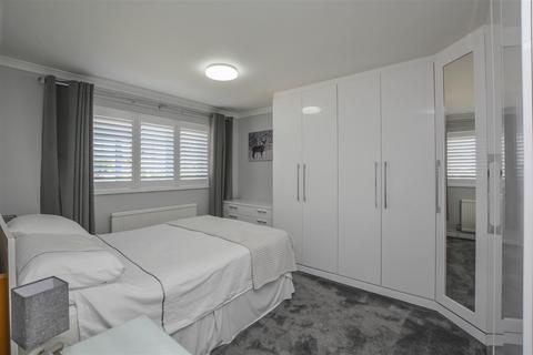 9 Birds Close, Ramsden Heath, Billericay, CM11 1JB