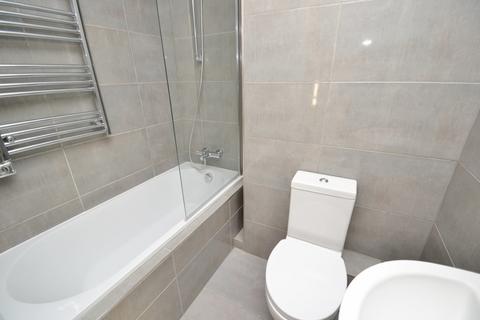 2 bedroom flat to rent, Westbourne