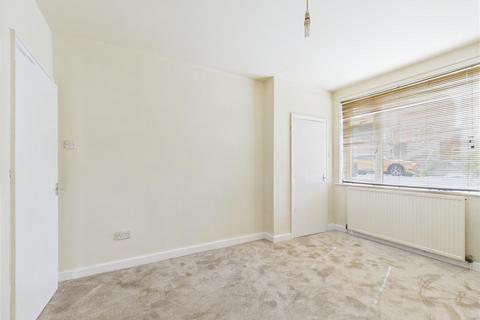 2 bedroom end of terrace house for sale, Woodthorpe Road, Sheffield S13