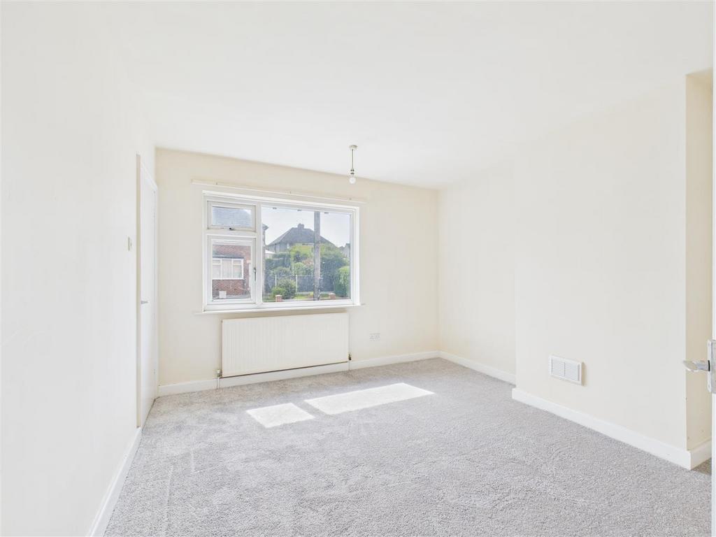 CAM05207 G0-PR0050-STILL013.jpg