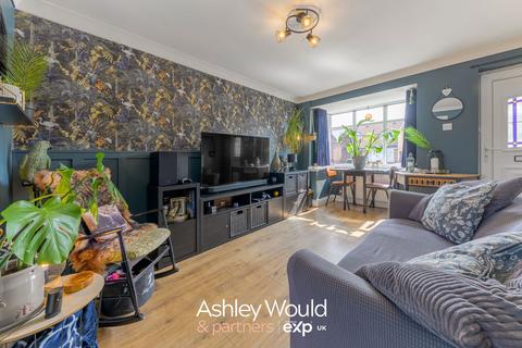 3 Roach Close, Brierley Hill, DY5 1LR