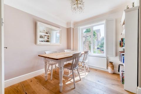 8 Bucknam Close, Kessingland, Lowestoft, NR33 7NX