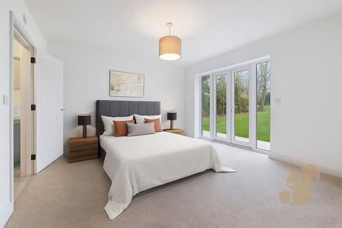 2 bedroom detached bungalow for sale, Mill End Green, Great Dunmow CM6