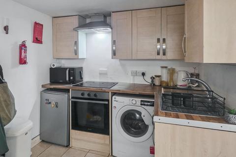 Basement Flat, 16 South Ealing Road, London, W5 4QA