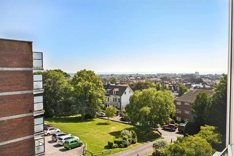 1 bedroom flat for sale, Arundel Road, Eastbourne
