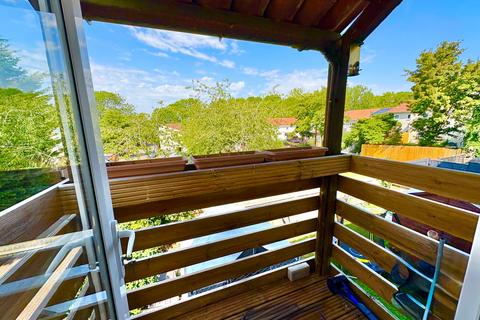 2 bedroom maisonette for sale, Ellisgill Court, Heelands, Milton Keynes, MK13
