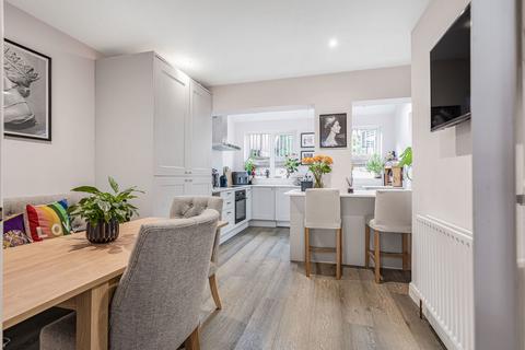 57 The Glade, Coulsdon, CR5 1SS