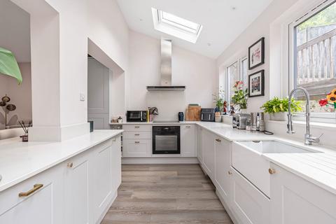 57 The Glade, Coulsdon, CR5 1SS