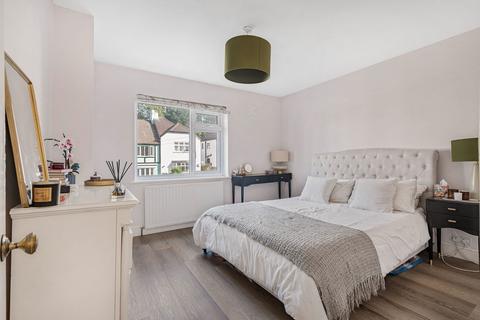 57 The Glade, Coulsdon, CR5 1SS