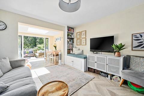 92 Forest Dene, Crowborough, TN6 2EX