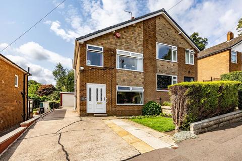 4 bedroom semi-detached house for sale, Castlefields Road, Brighouse HD6