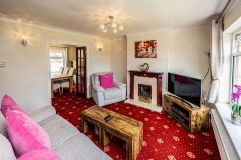 4 bedroom semi-detached house for sale, Castlefields Road, Brighouse HD6