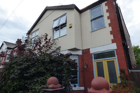 3 bedroom semi-detached house to rent, Carlton Avenue, Stockport, SK6