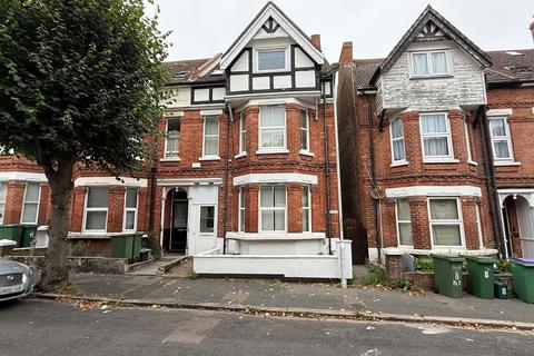 Cambridge Gardens, Folkestone