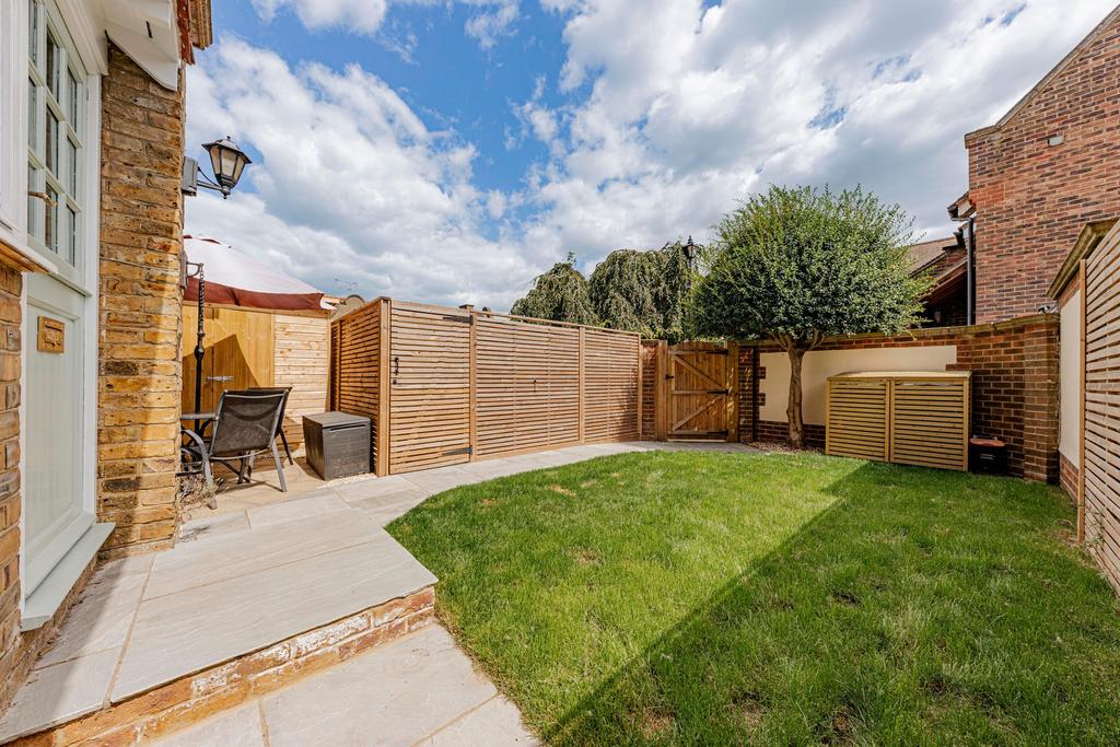Rear Garden (1)