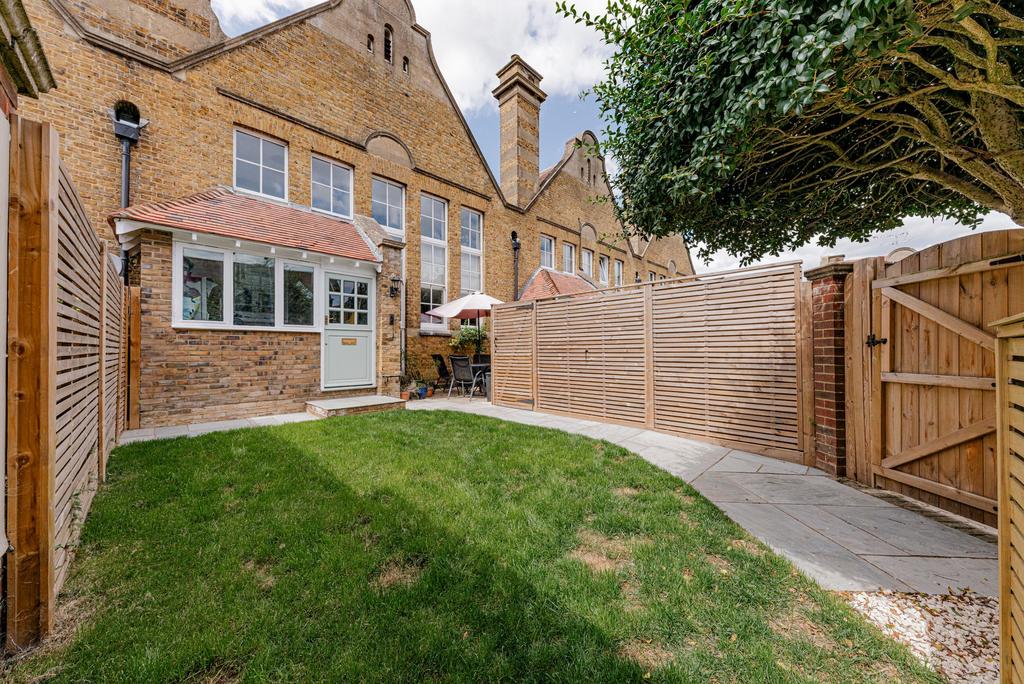 Rear Garden (2)