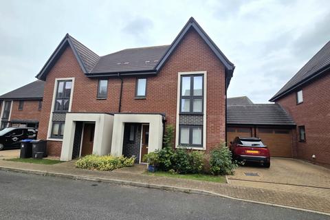 2 Buildwas Close, Daventry, NN11 2PF