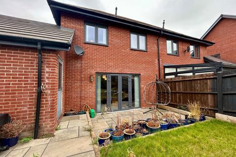 2 Buildwas Close, Daventry, NN11 2PF